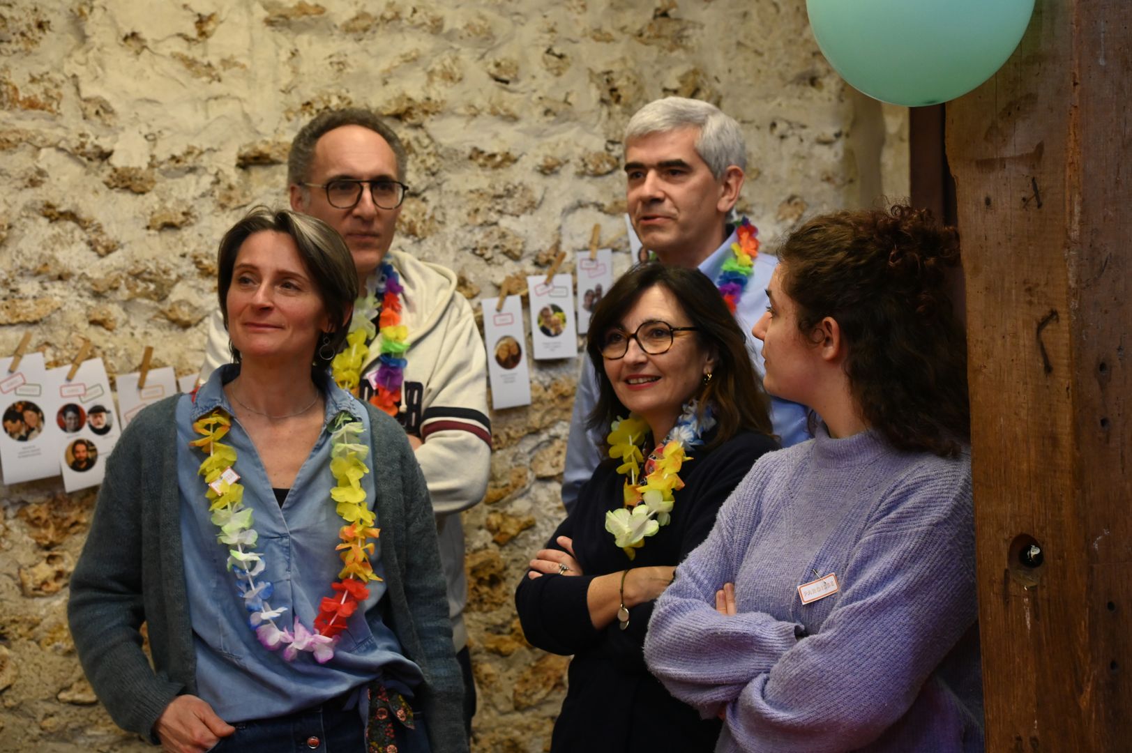 2024-03-16-DSC_4196-mama-razzi.JPG