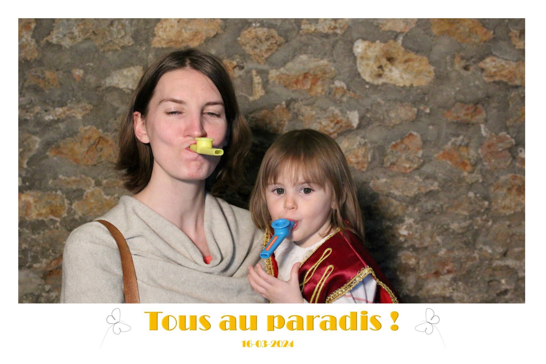 photobooth-2024-03-16_19h42m14s_435.jpg