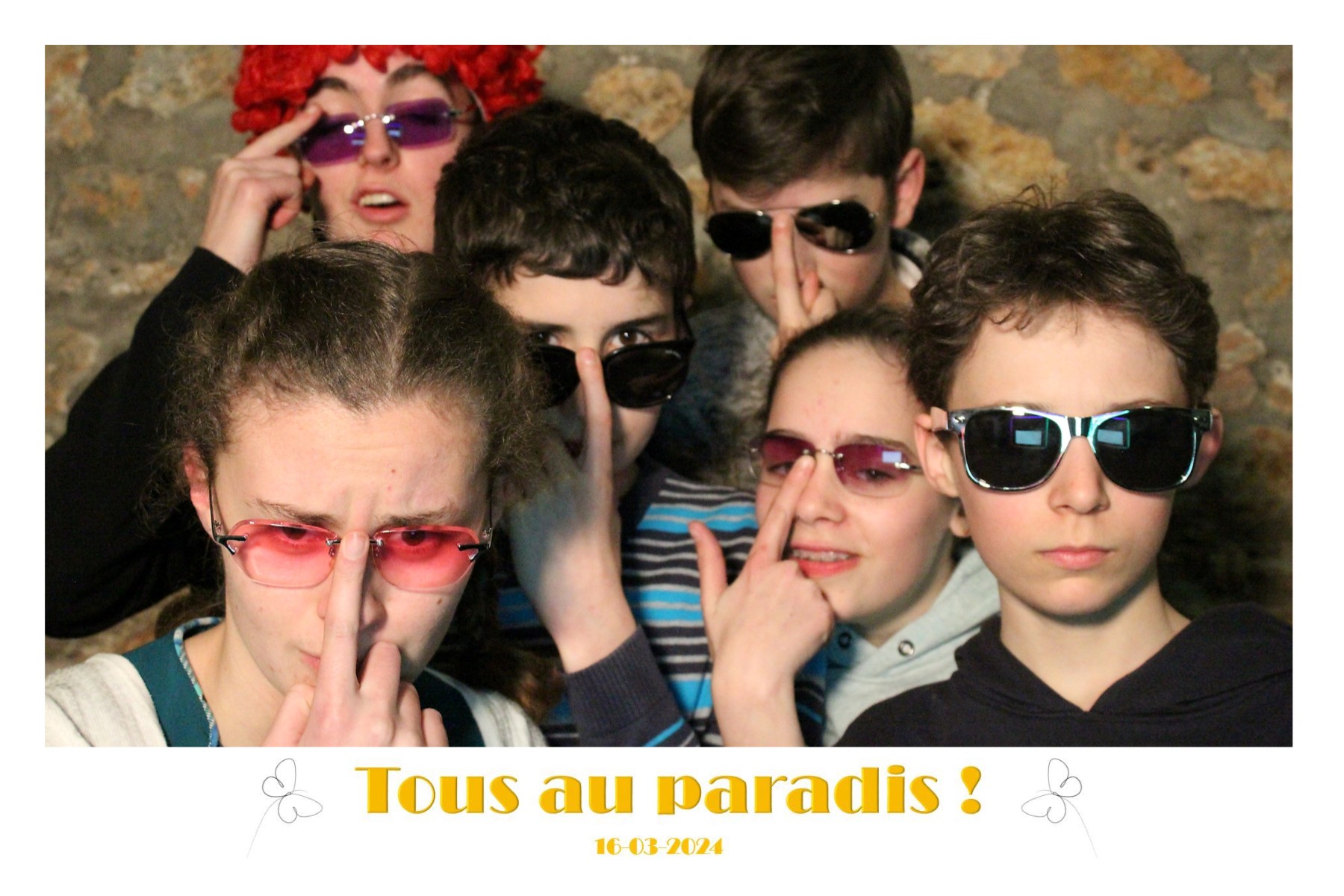photobooth-2024-03-16_21h32m09s_912.jpg