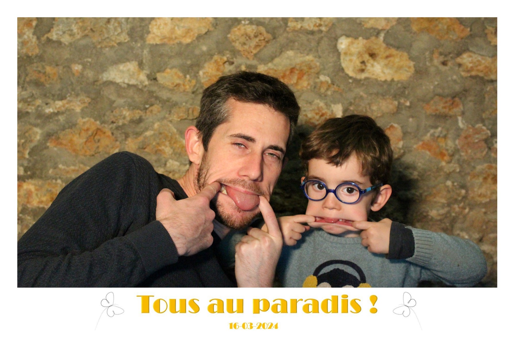 photobooth-2024-03-16_21h39m15s_124.jpg