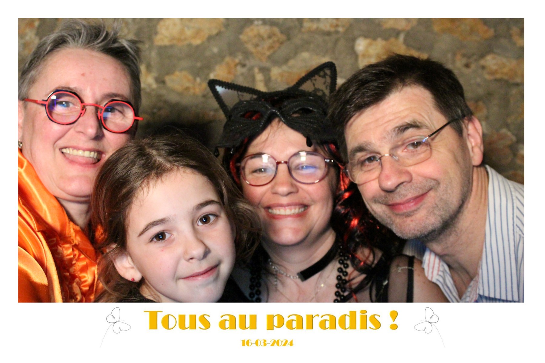 photobooth-2024-03-16_23h19m41s_324.jpg