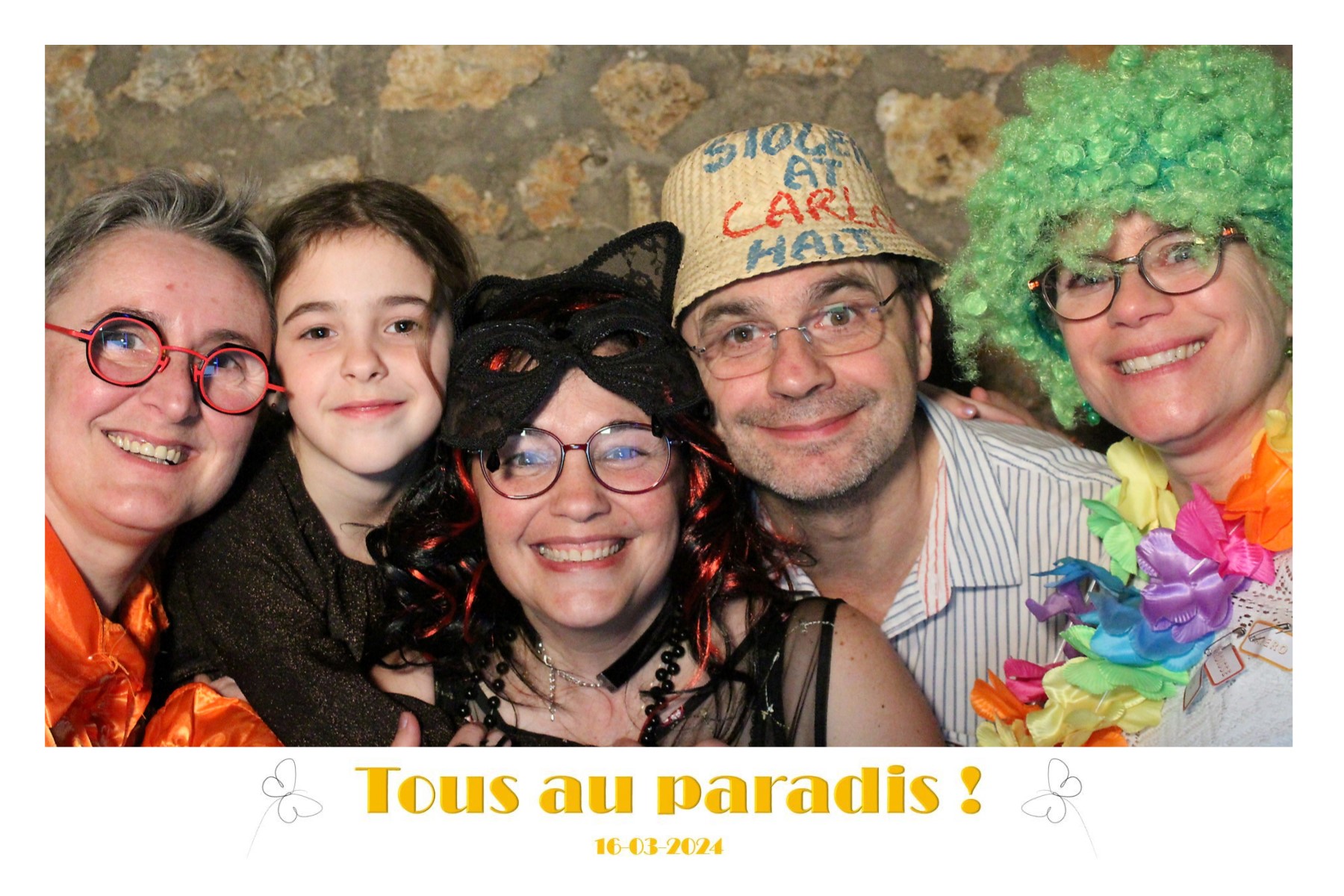 photobooth-2024-03-16_23h20m38s_877.jpg