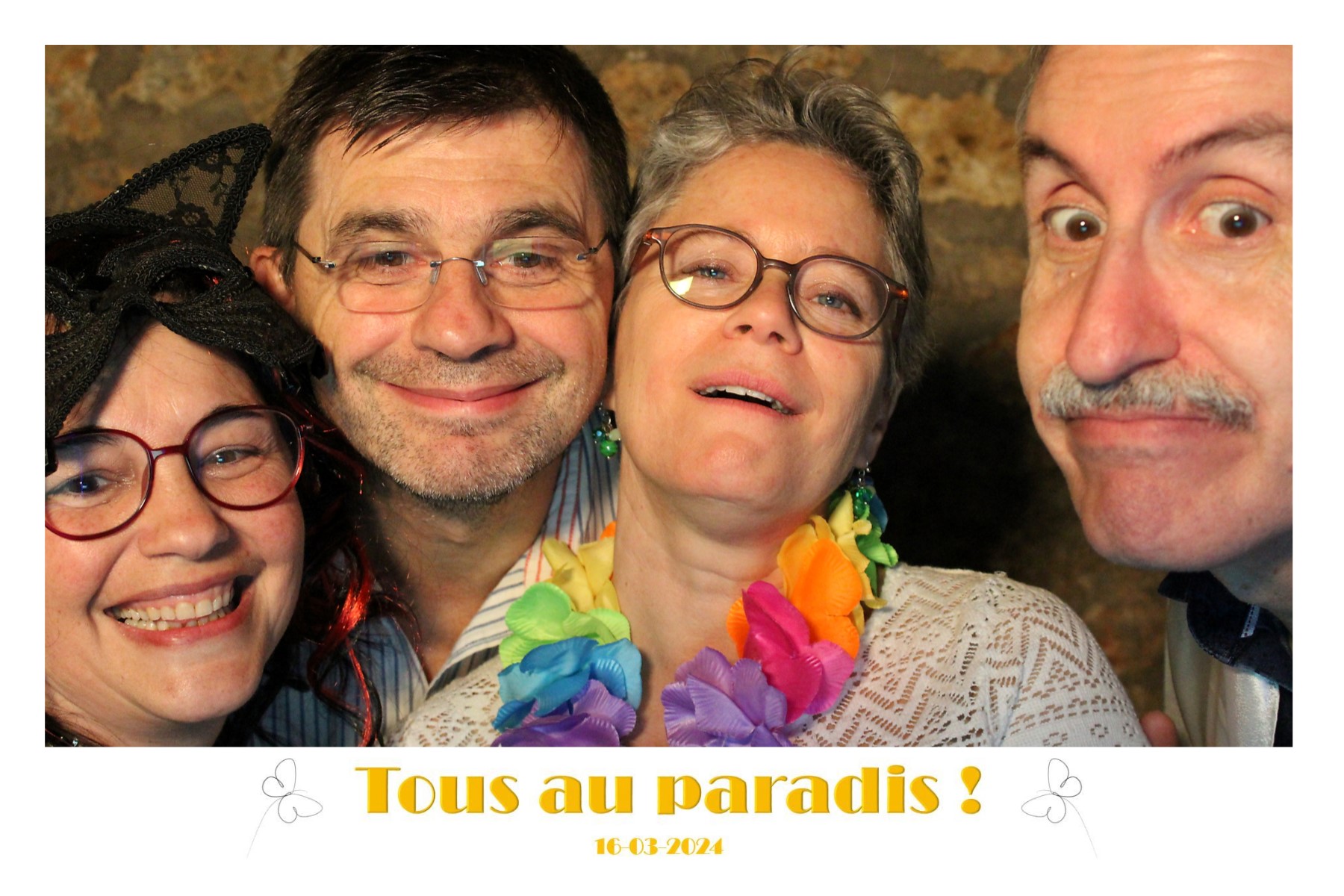 photobooth-2024-03-16_23h23m15s_955.jpg