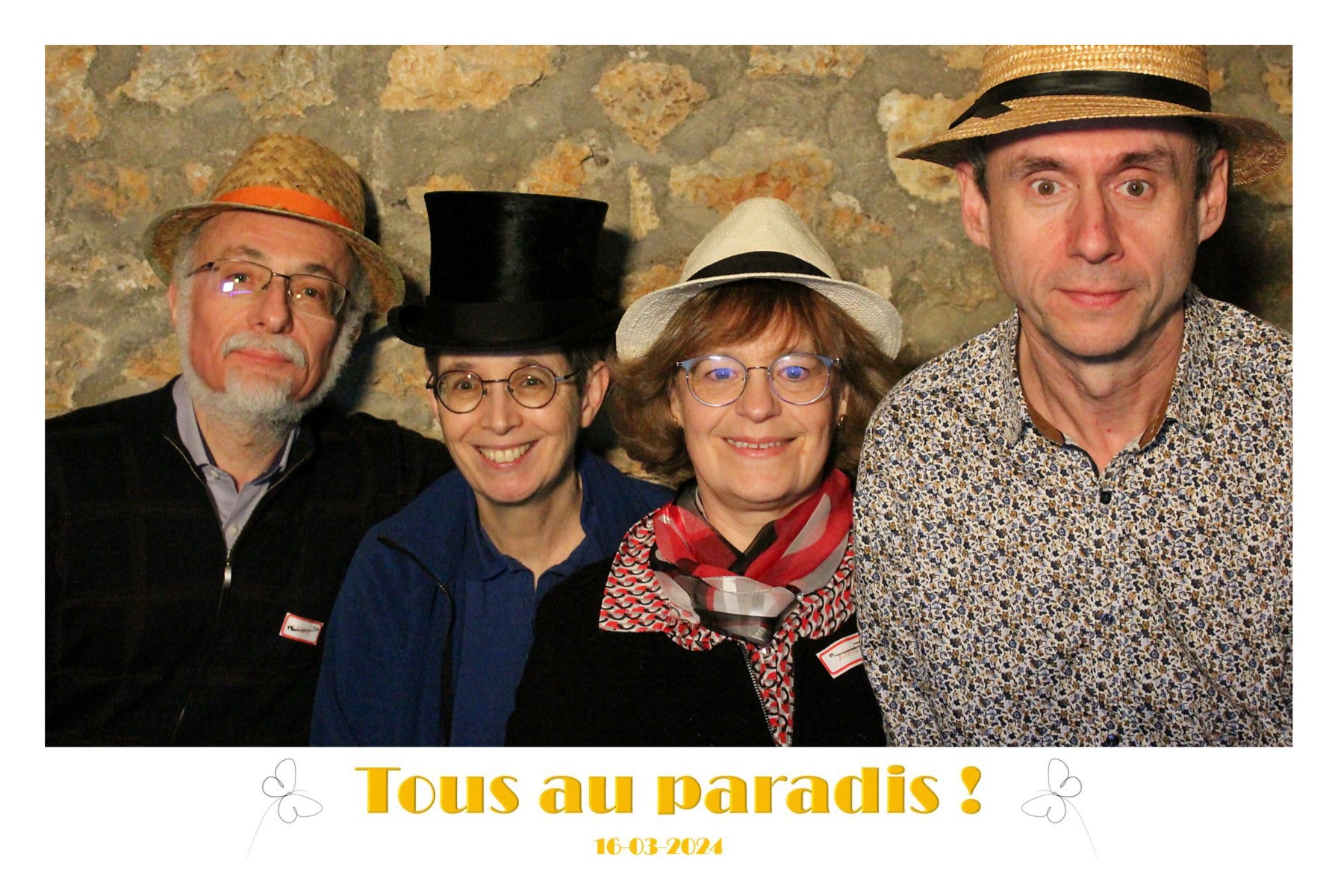 photobooth-2024-03-16_23h34m16s_124.jpg
