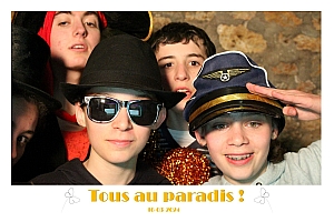 photobooth-2024-03-16_21h34m18s_949.jpg