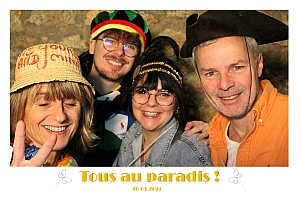photobooth-2024-03-16_22h00m21s_025.jpg