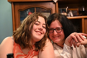 2024-03-30-dsc_4581-mama-razzi.jpg 2024-03-30-dsc_4581-mama-razzi.jpg