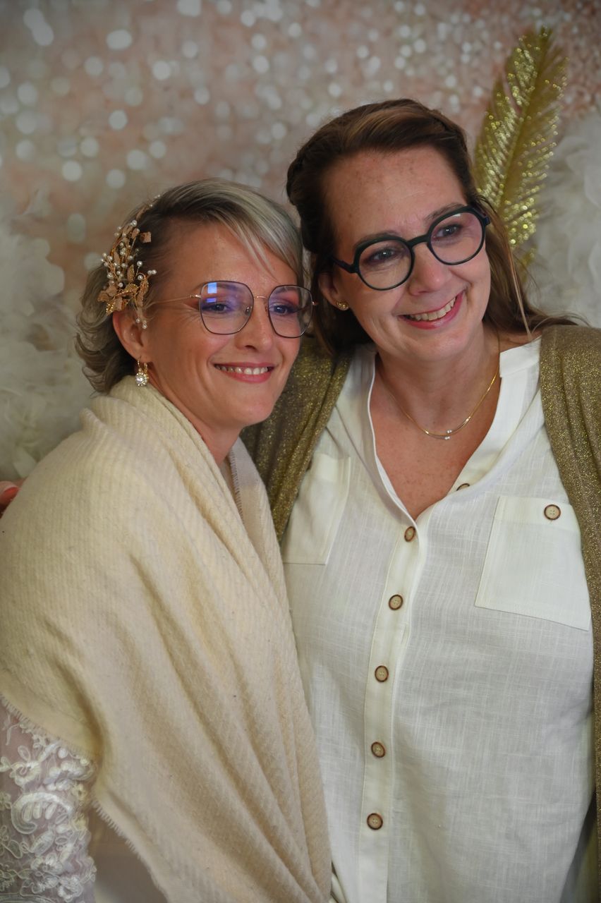 2024-05-04-dsc_7291-marion-gregory-soiree-mariage-mama-razzi.jpg