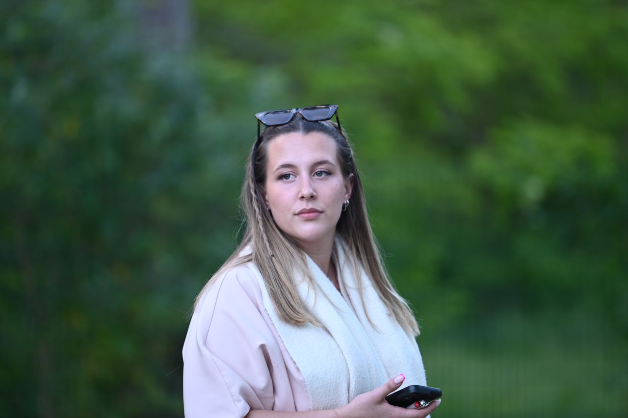 2024-05-04-dsc_7465-marion-gregory-soiree-mariage-mama-razzi.jpg