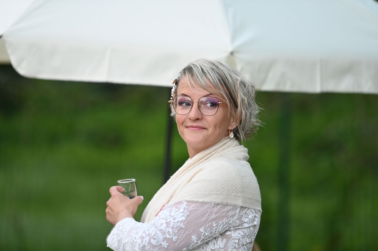 2024-05-04-dsc_7467-marion-gregory-soiree-mariage-mama-razzi.jpg