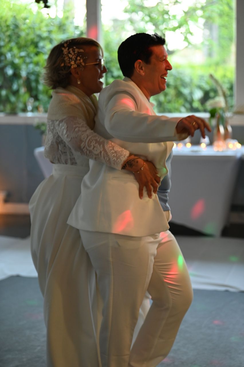 2024-05-04-dsc_7507-marion-gregory-soiree-mariage-mama-razzi.jpg