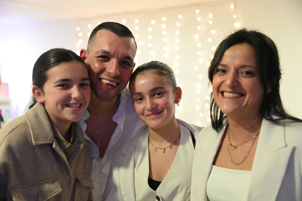 2024-05-04-dsc_7777-marion-gregory-soiree-mariage-mama-razzi.jpg