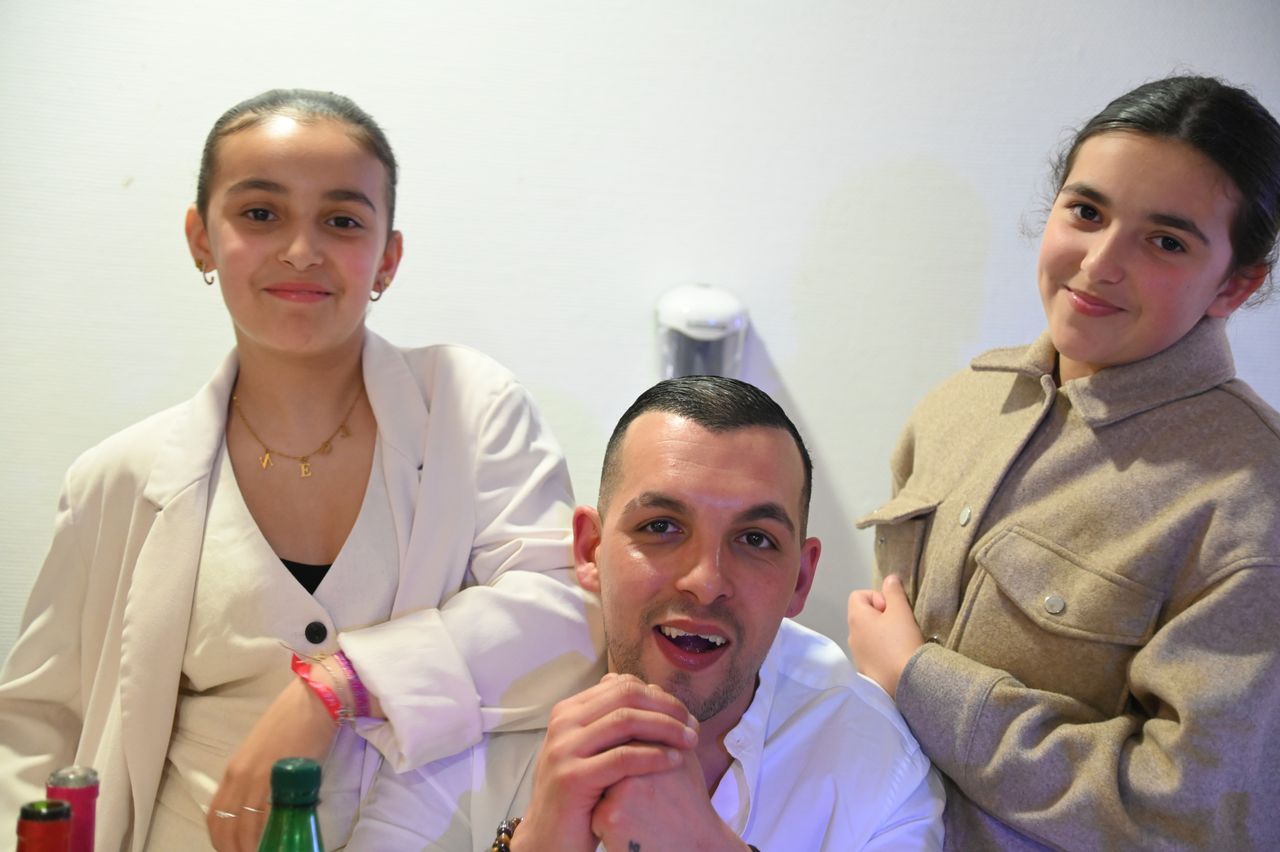 2024-05-04-dsc_7977-marion-gregory-soiree-mariage-mama-razzi.jpg