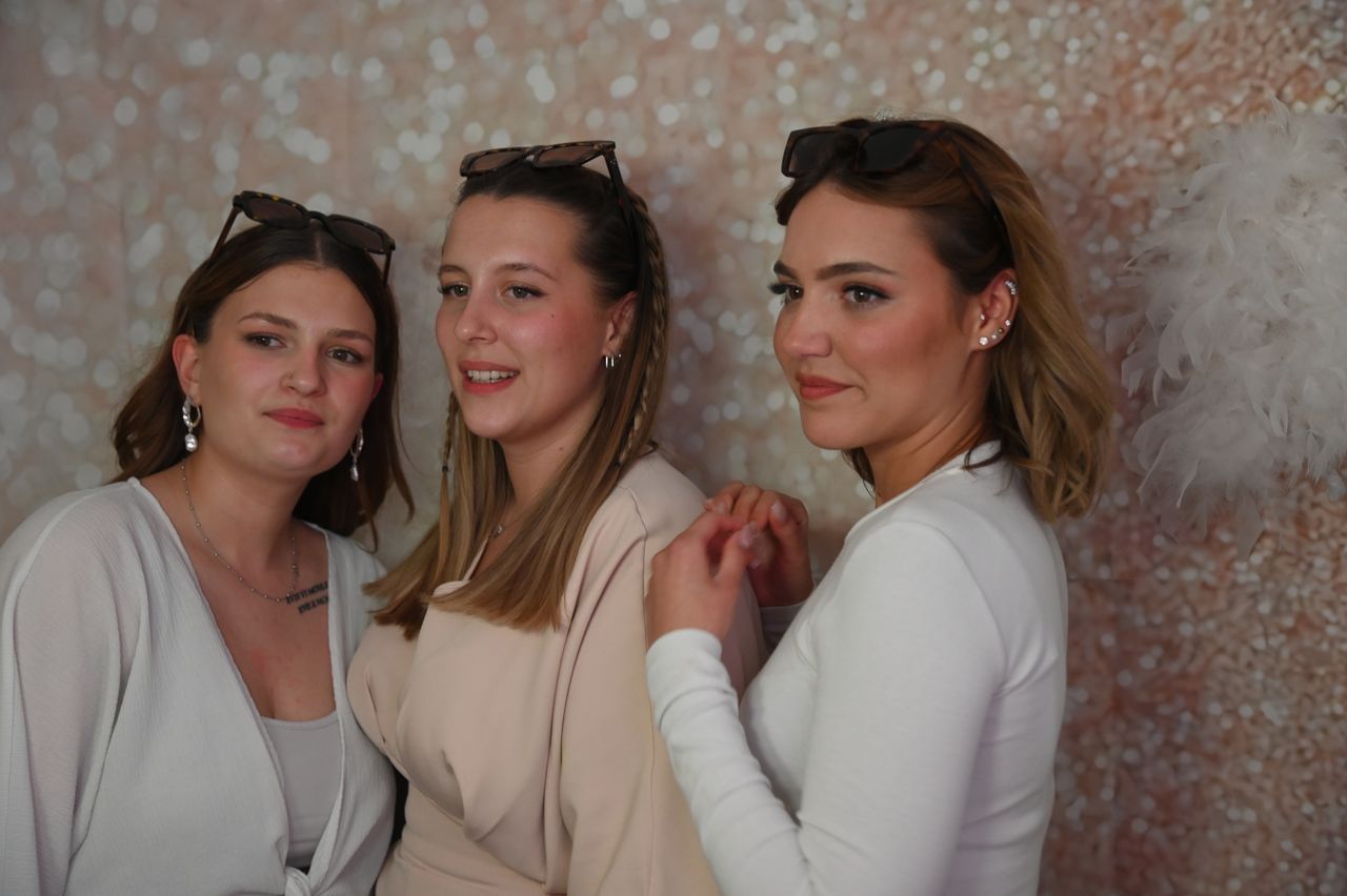 2024-05-04-dsc_8245-marion-gregory-soiree-mariage-mama-razzi.jpg