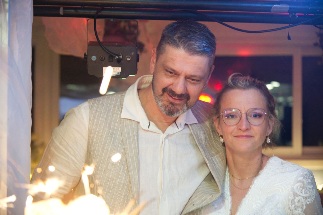 2024-05-05-dsc_8369-v2-marion-gregory-soiree-mariage-mama-razzi.jpg