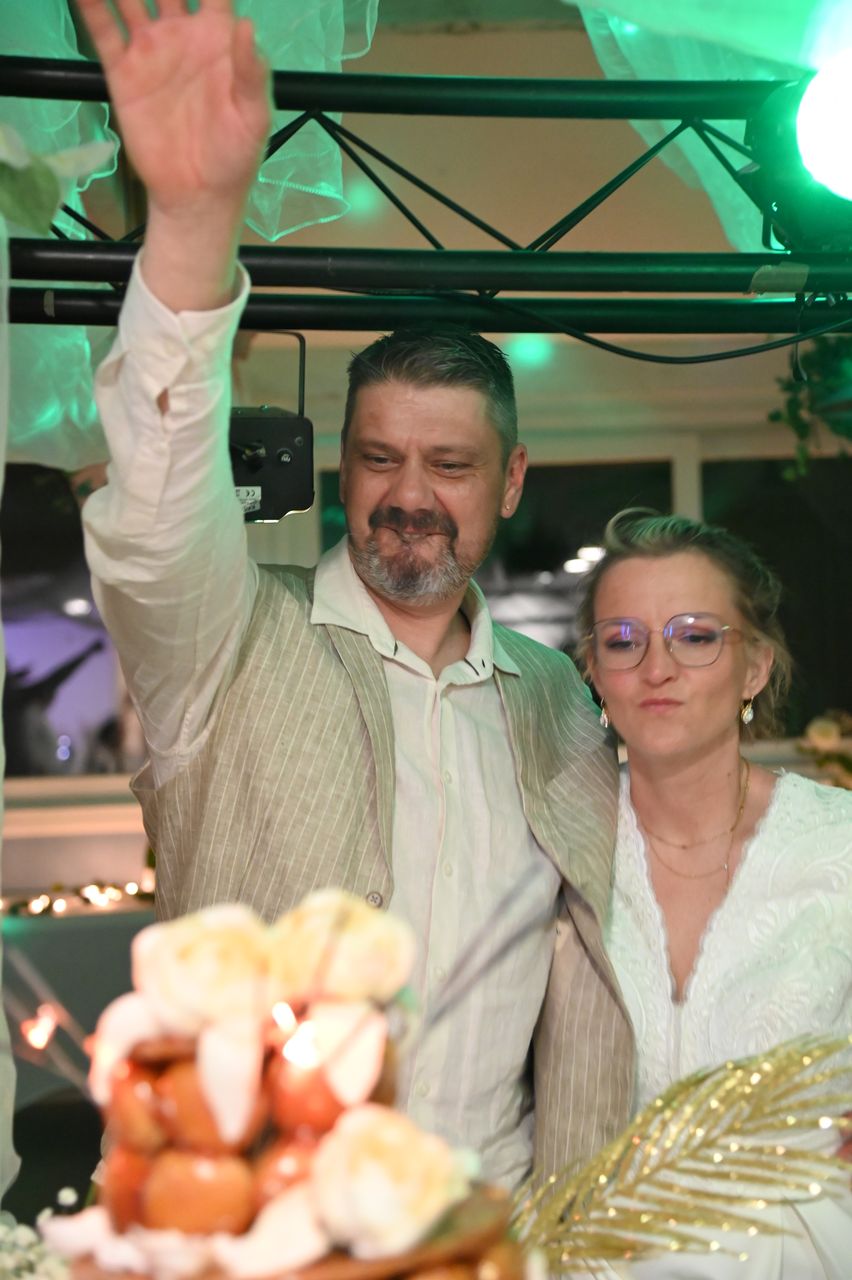 2024-05-05-dsc_8379-marion-gregory-soiree-mariage-mama-razzi.jpg