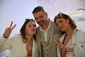 2024-05-04-dsc_7041-marion-gregory-soiree-mariage-mama-razzi.jpg 2024-05-04-dsc_7041-marion-gregory-soiree-mariage-mama-razzi.jpg
