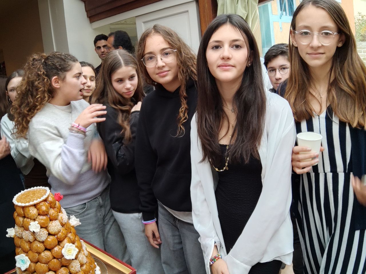 2024-11-16-(15h17m33s)-Mi-11-(mama-razzi).jpg
