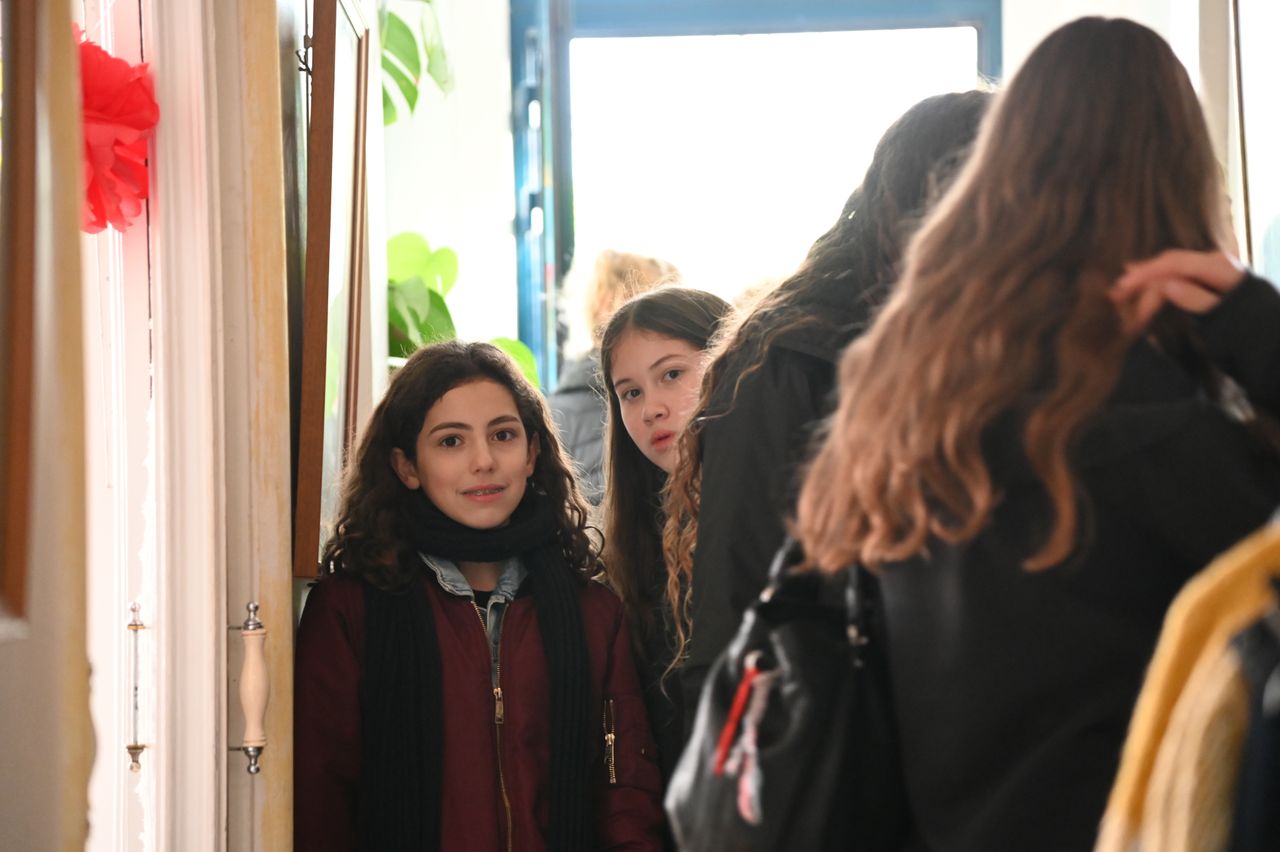 2024-11-16-(15h31)-DSC_2241-(mama-razzi).JPG