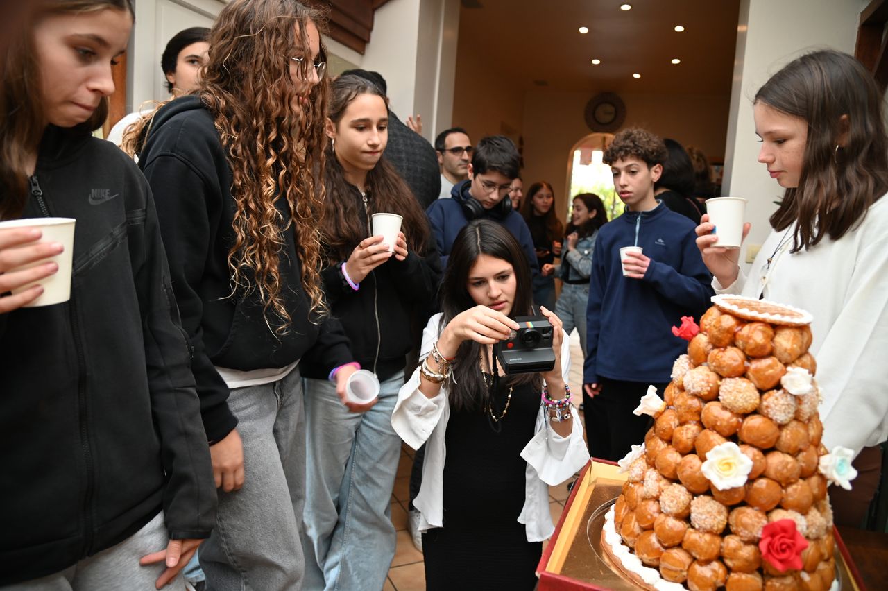2024-11-16-(16h15)-DSC_2343-(mama-razzi).JPG