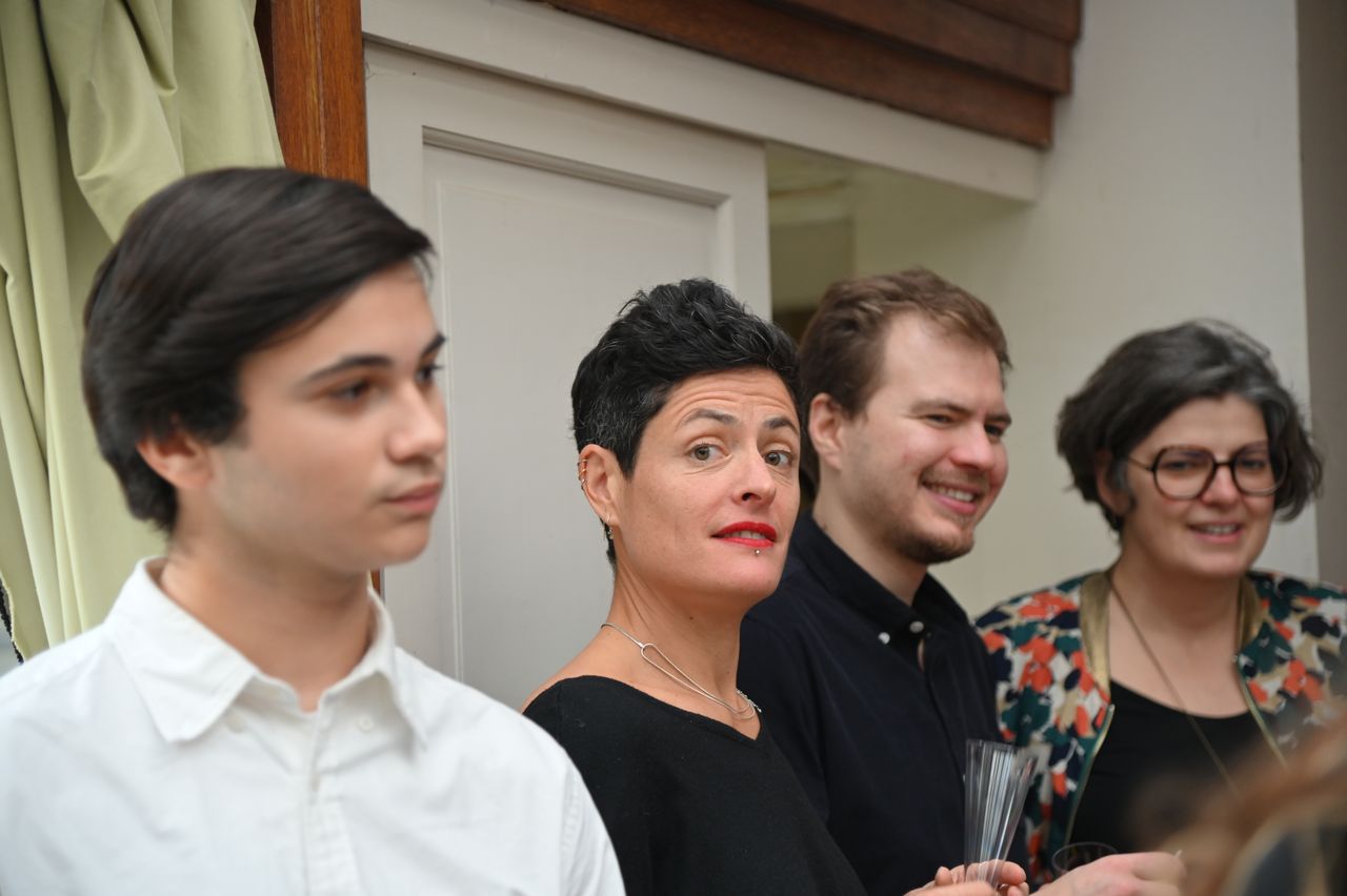2024-11-16-(16h23)-DSC_2382-(mama-razzi).JPG
