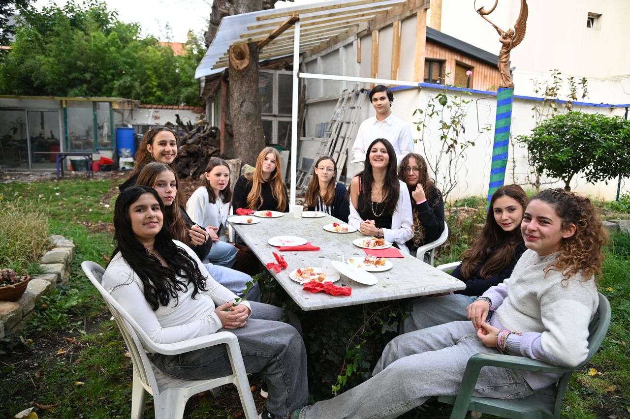 2024-11-16-(16h38)-DSC_2462-(mama-razzi).JPG
