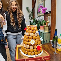 2024-11-16-(15h13m28s)-Mi-11-(mama-razzi).jpg 2024-11-16-(15h13m28s)-Mi-11-(mama-razzi).jpg