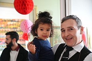 2024-11-16-(15h55)-DSC_2295-(mama-razzi).JPG 2024-11-16-(15h55)-DSC_2295-(mama-razzi).JPG