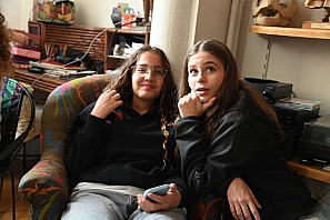 2024-11-16-(15h55)-DSC_2300-(mama-razzi).JPG 2024-11-16-(15h55)-DSC_2300-(mama-razzi).JPG