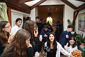2024-11-16-(16h15)-DSC_2349-(mama-razzi).JPG 2024-11-16-(16h15)-DSC_2349-(mama-razzi).JPG