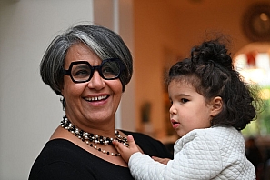 2024-11-16-(17h30)-DSC_2617-(mama-razzi).JPG 2024-11-16-(17h30)-DSC_2617-(mama-razzi).JPG