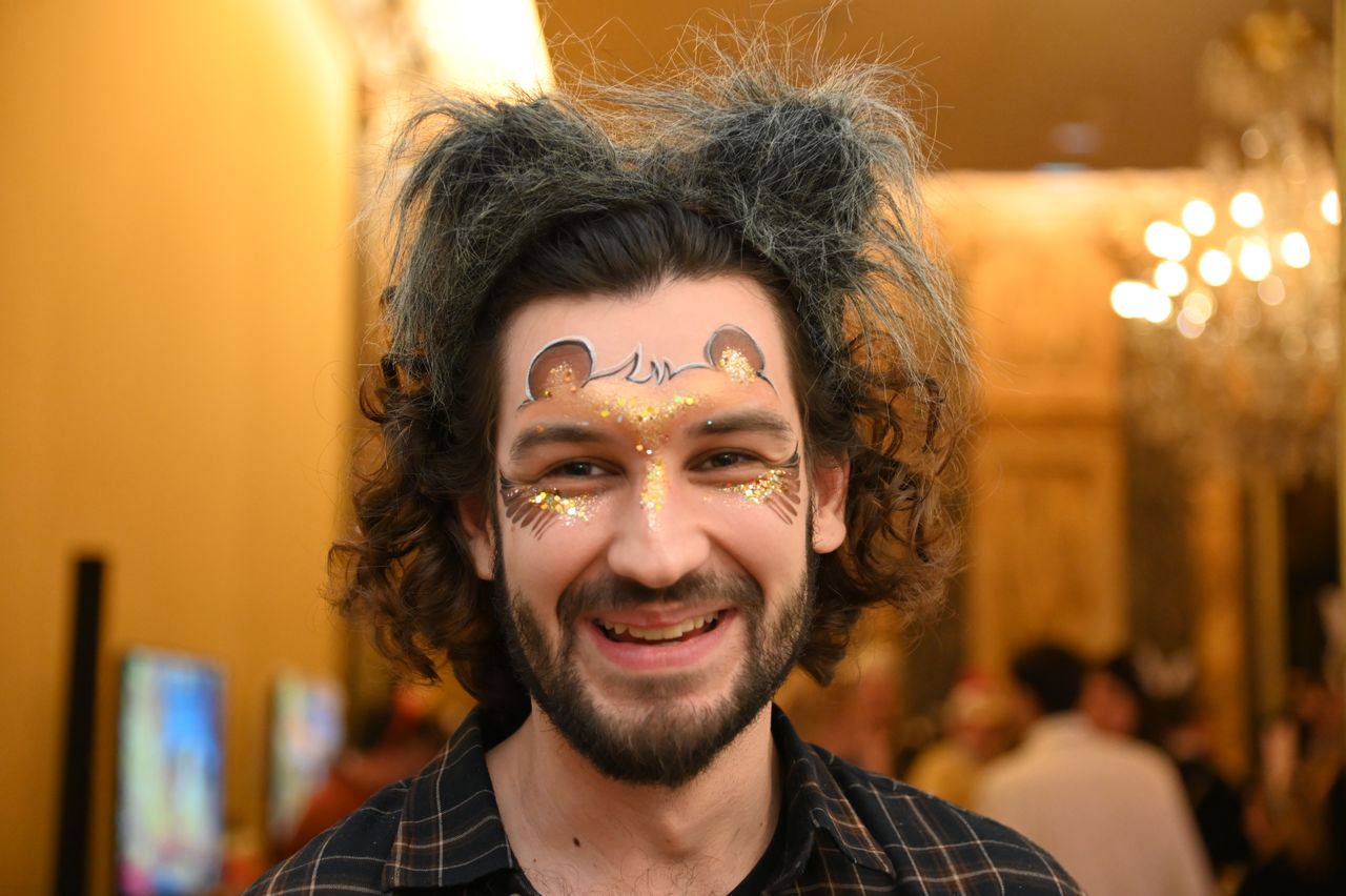 2024-12-13-(19h35m30s)-DSC_3548-(mama-razzi).JPG
