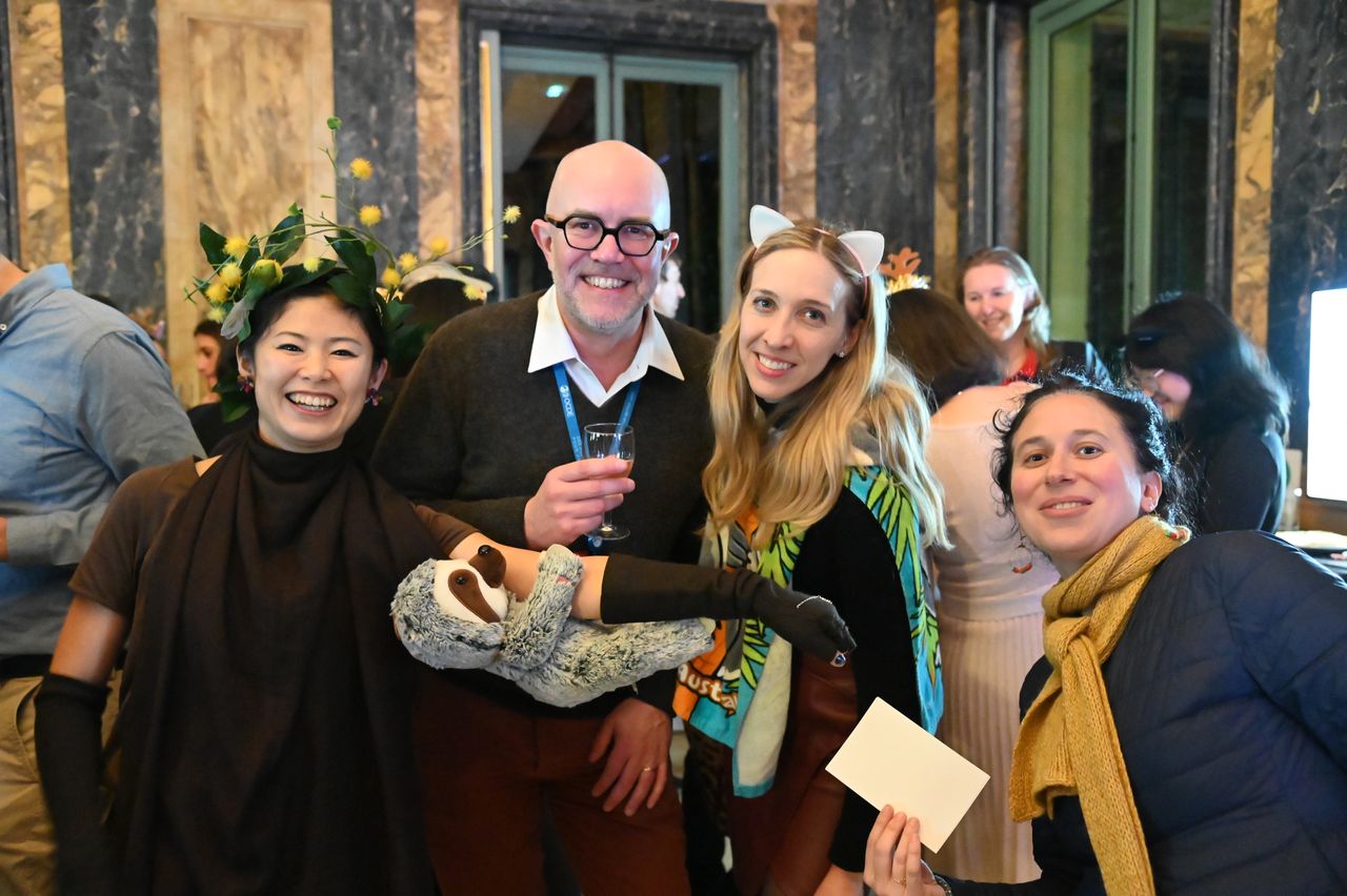 2024-12-13-(20h19m56s)-DSC_3694-(mama-razzi).JPG