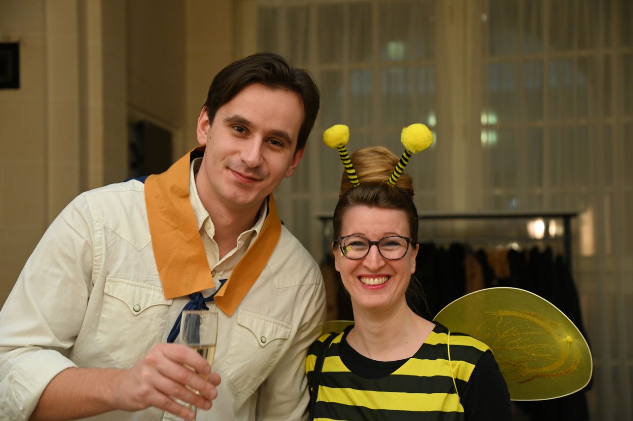 2024-12-13-(21h05m28s)-DSC_3837-(mama-razzi).JPG