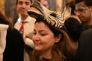 2024-12-13-(19h31m06s)-DSC_3536-(mama-razzi).JPG 2024-12-13-(19h31m06s)-DSC_3536-(mama-razzi).JPG