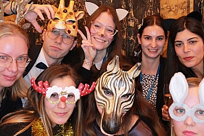 2024-12-13-(20h25m25s)-2-photobooth.jpg 2024-12-13-(20h25m25s)-2-photobooth.jpg