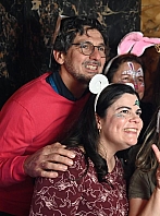 2024-12-13-(21h25m26s)-DSC_3864-(mama-razzi).JPG 2024-12-13-(21h25m26s)-DSC_3864-(mama-razzi).JPG