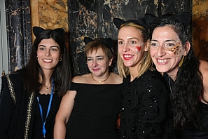 2024-12-13-(21h58m26s)-DSC_3936-(mama-razzi).JPG 2024-12-13-(21h58m26s)-DSC_3936-(mama-razzi).JPG