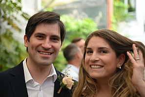 2025-05-10-(18h44m28s)-DSC_8681-melanie-jorge-(mama-razzi).JPG 2025-05-10-(18h44m28s)-DSC_8681-melanie-jorge-(mama-razzi).JPG
